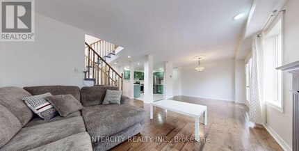 138 Tunbridge Rd in Barrie, ON - Building Photo - Building Photo