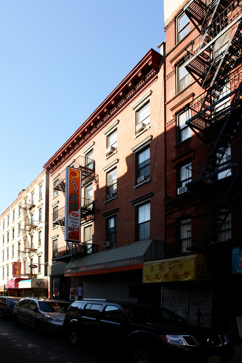 105-107 Eldridge St in New York, NY - Foto de edificio