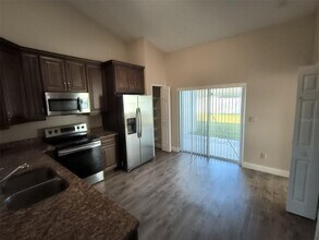 13 Wood Amber Ln in Palm Coast, FL - Building Photo - Building Photo