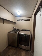 10 S Walnut Lake Dr in Huntsville, TX - Foto de edificio - Building Photo