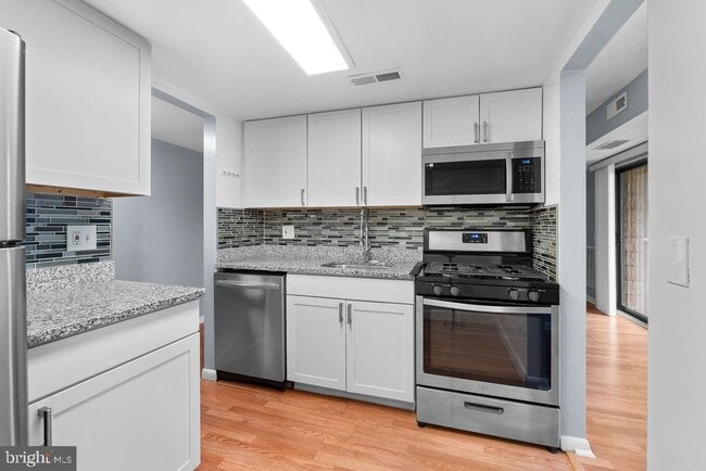 property at 6085 Majors Ln