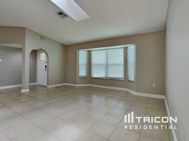 25522 Rampart Blvd in Punta Gorda, FL - Building Photo - Building Photo