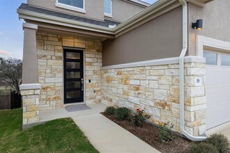 1531 N Red Bud Ln in Round Rock, TX - Building Photo - Building Photo