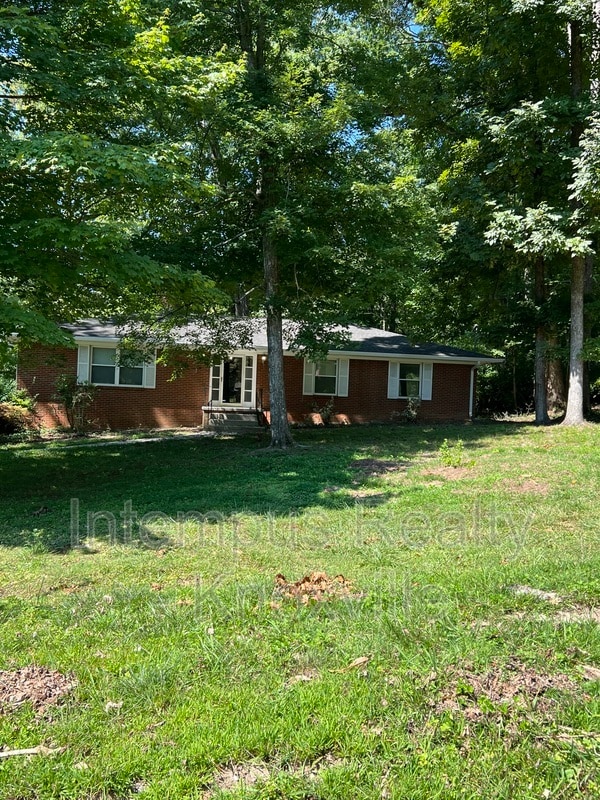 property at 5801 Ridgewood Rd