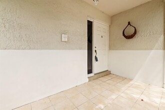 12665 NW 11th Ct in Sunrise, FL - Building Photo - Building Photo