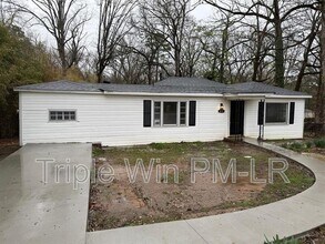 8010 Westwood Ave in Little Rock, AR - Building Photo - Building Photo