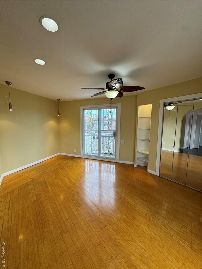 property at 94-30-94199 199th St