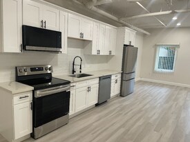 2341 Ulric St, Unit B-13 in San Diego, CA - Building Photo