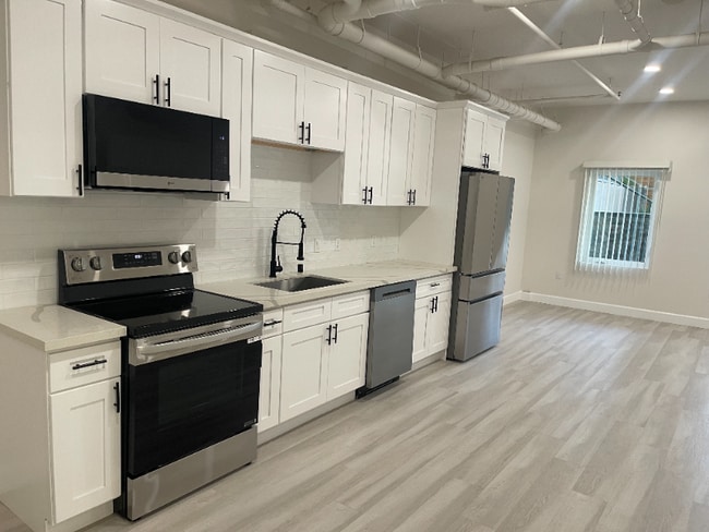 2341 Ulric St, Unit B-13