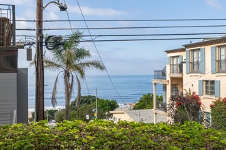 320 26th St in Manhattan Beach, CA - Building Photo - Building Photo