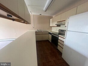 48 Brainerd St in Mount Holly, NJ - Building Photo - Building Photo