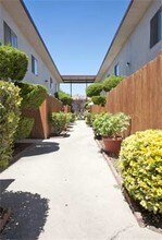 Lemar Gardens in Glendora, CA - Foto de edificio - Building Photo