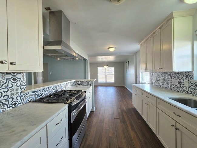 property at 3227 Dalview St