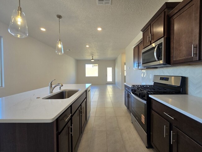 3937 Soledad in Santa Fe, NM - Building Photo - Building Photo