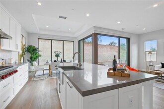 101 Thimbleberry in Irvine, CA - Building Photo - Building Photo