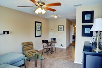 Oakland Apartments in Murfreesboro, TN - Foto de edificio - Building Photo