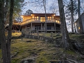 7415 Savannah Dr in Ooltewah, TN - Building Photo