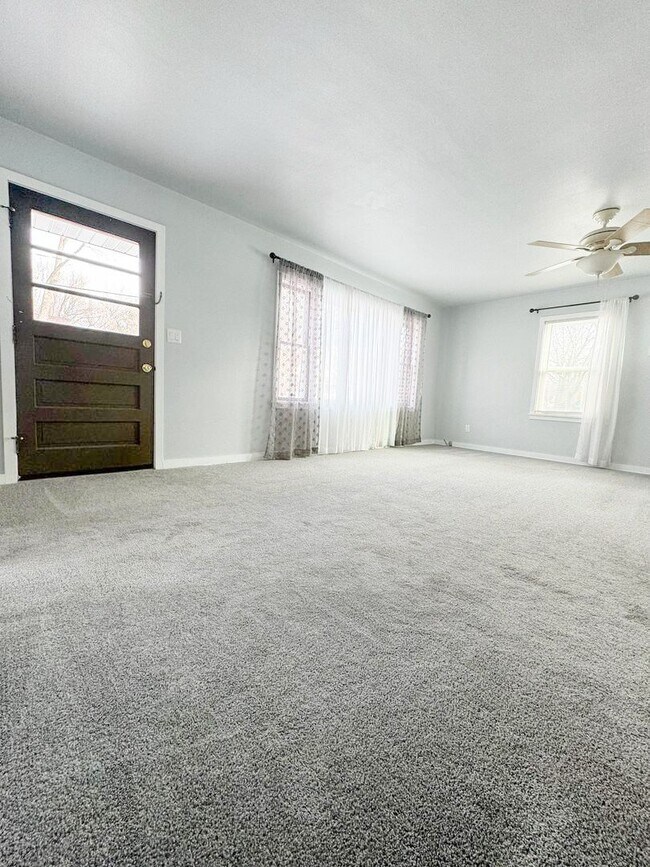 89 Elm St in Clintonville, WI - Building Photo - Building Photo