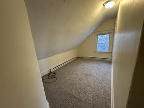 92 South St, Unit Apt 2 in Willimantic, CT - Building Photo - Building Photo