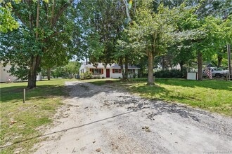 3127 N Riverside Dr in Lanexa, VA - Building Photo - Building Photo