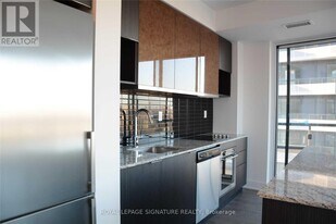 99 The Donway W in Toronto, ON - Building Photo