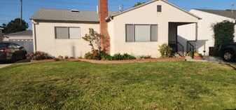 4923 W 121st St in Hawthorne, CA - Building Photo