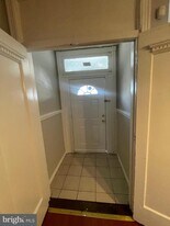 131 Hansberry St in Philadelphia, PA - Building Photo