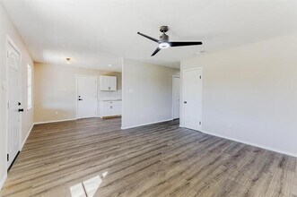 3305 Elm Grove Rd in Wylie, TX - Building Photo - Building Photo