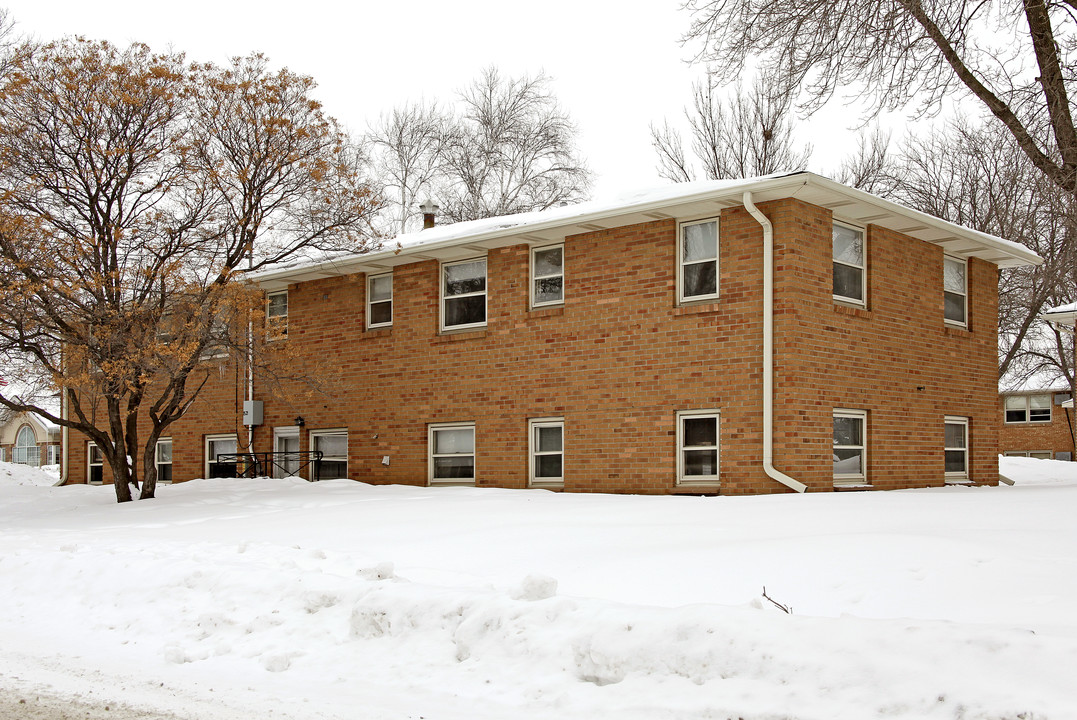 1507-1521 Florence St in Hastings, MN - Building Photo