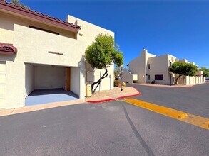 2020 W Union Hills Dr, Unit 254 in Phoenix, AZ - Building Photo - Building Photo