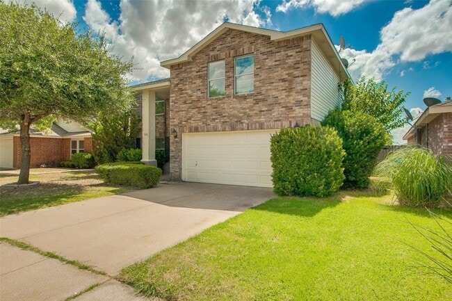 5224 Royal Burgess Dr in Fort Worth, TX - Foto de edificio - Building Photo