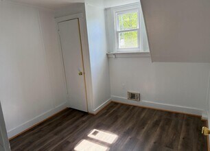 27 Dekay Rd in Warwick, NY - Building Photo - Building Photo