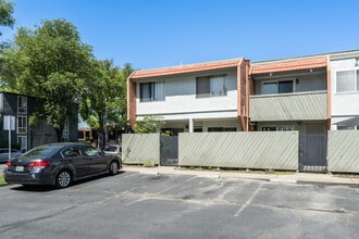 1800 Laguna St in Concord, CA - Building Photo - Building Photo