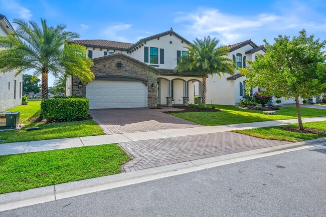 3270 Dunning Dr in Royal Palm Beach, FL - Building Photo - Building Photo