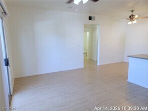 5650 E Sahara Ave in Las Vegas, NV - Building Photo - Building Photo