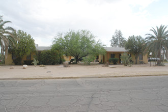 2443-2467 N Treat Ave in Tucson, AZ - Building Photo - Building Photo