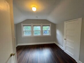 117 N 5th St, Unit 2 in Madison, WI - Building Photo - Building Photo
