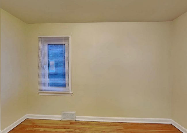 9021 S Albany Ave in Evergreen Park, IL - Foto de edificio - Building Photo