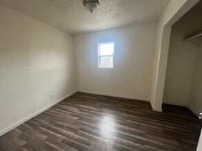 561 Valley Ave in Barstow, CA - Building Photo - Building Photo