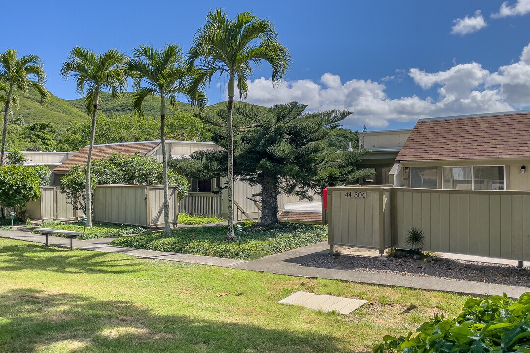 Yacht Club Knolls in Kaneohe, HI - Building Photo