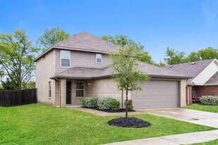 3202 Robin Rd in Ennis, TX - Building Photo