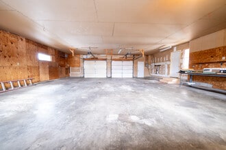 22925 Oakdale Dr in Rogers, MN - Building Photo - Building Photo