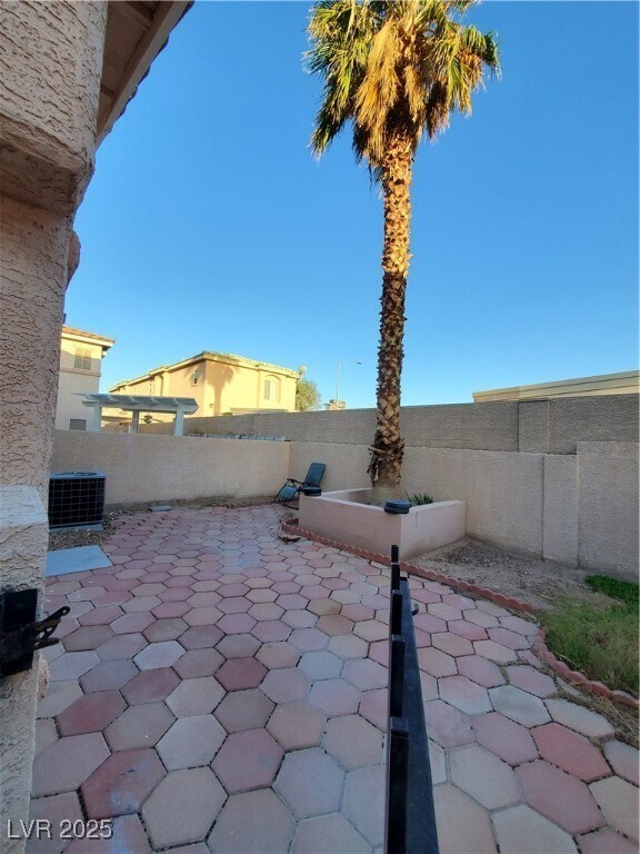property at 37 Belle Soleil Ave