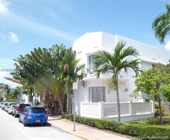601 11th St-Unit -206 in Miami Beach, FL - Building Photo