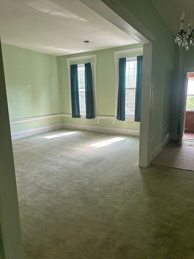 926 Diamond Park, Unit 2nd Floor One Bedroom in Meadville, PA - Foto de edificio - Building Photo