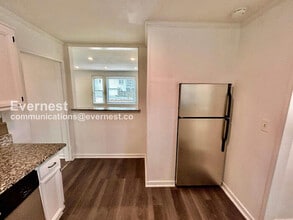 1738 Duke Rd in Chamblee, GA - Foto de edificio - Building Photo