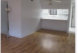 8017 Hibiscus Dr in Temple Terrace, FL - Building Photo - Building Photo
