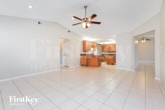 27065 Formosa Dr, Unit M02B in Punta Gorda, FL - Building Photo - Building Photo