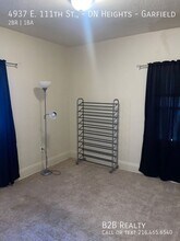 4937 E 111th St-Unit -Garfield in Garfield Heights, OH - Building Photo - Building Photo