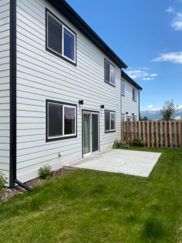 1200 Glider Ln in Belgrade, MT - Building Photo - Building Photo